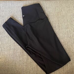 Old Navy Active Powersoft Leggings in Black